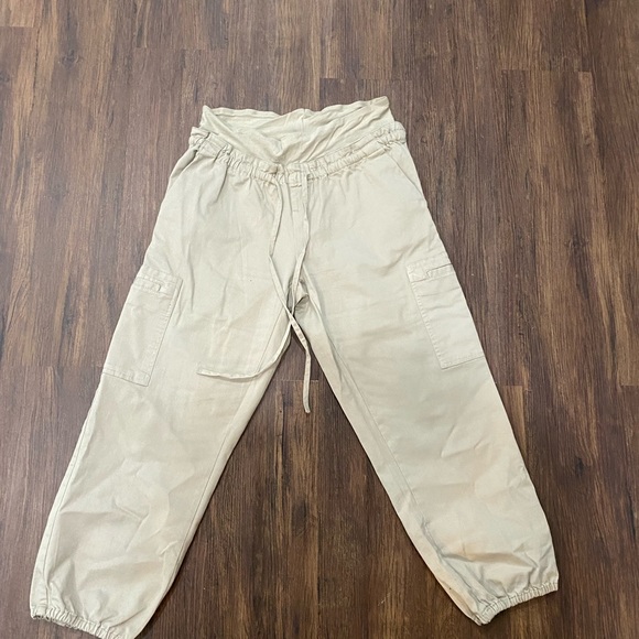 Set of four maternity pants bundle - Picture 3 of 5